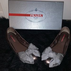 💫Prada Ballerina Flats Bronze Bow Toe Prada 💫💫